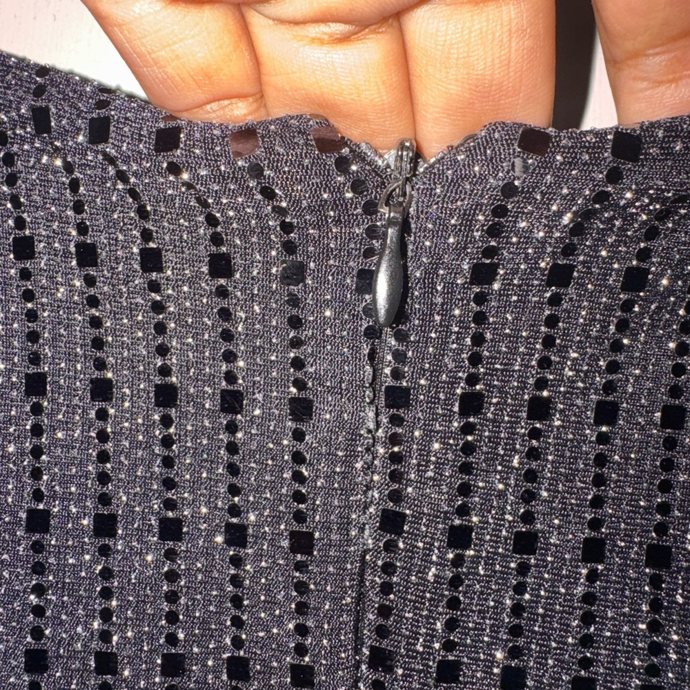 Calvin Klein Black Sequin V-Neck Long Sleeve Dress - Picture 10 of 11